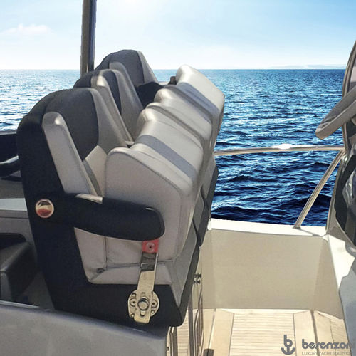 Asiento piloto - P 220 FREE STYLE SPECIAL - Besenzoni SpA - para barco / con reposabrazos / abatible