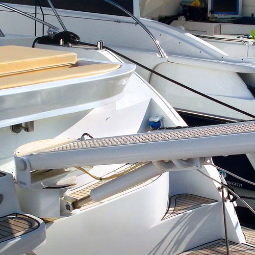 Pasarela para barco - PI 465 Big Smart - Besenzoni SpA - para yate / telescópica / pivotante