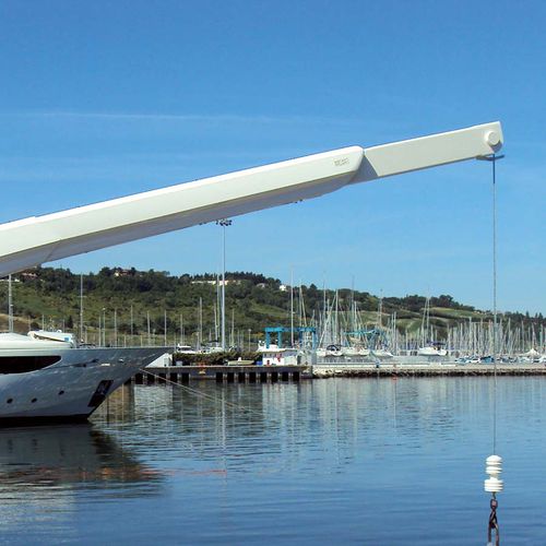 Pescante para yate - G 422 - Besenzoni SpA - hidráulico / pivotante / telescópico