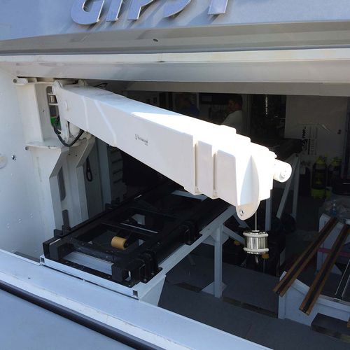 Grúa para yate - G 433 S - Besenzoni SpA - telescópica / para la botadura de botes