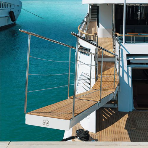Pasarela para barco - PI 890 - Besenzoni SpA - para yate / telescópica / pivotante