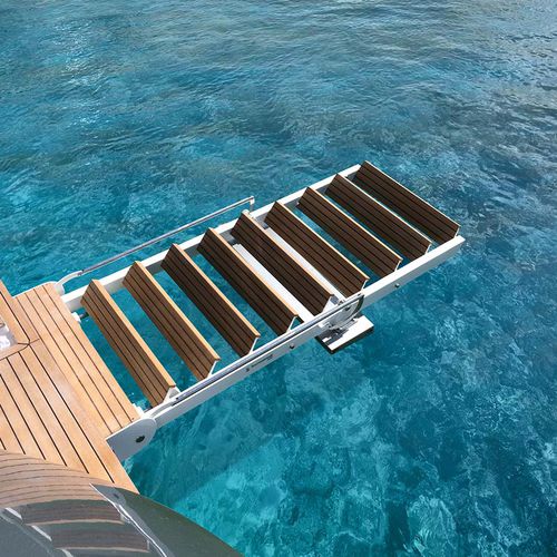 Escalera para barco - SI 513 - Besenzoni SpA - abatible / de embarque / de acero inoxidable