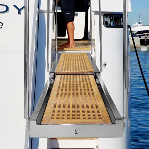 Pasarela para barco - PI 894 CLASSIC - Besenzoni SpA - para yate / telescópica / abatible