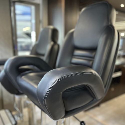 Asiento piloto - P 416 F PRESIDENT - Besenzoni SpA - para yate / con reposabrazos / ajustable