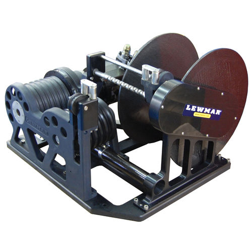 Chigre para yate - CW2500 - LEWMAR - de almacenaje / con motor hidráulico / tambor simple