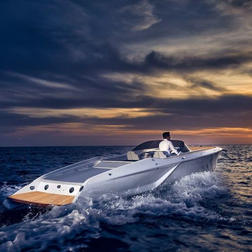Runabout intraborda - 858 Fantom - FRAUSCHER BOOTSWERFT - con doble consola / open / 7 personas máx.