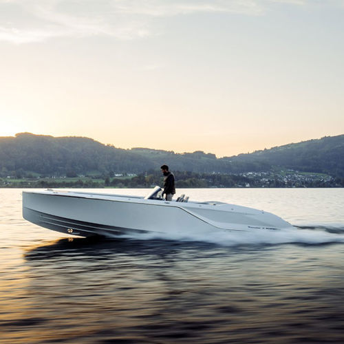 Runabout intraborda - FRAUSCHER BOOTSWERFT - open / con consola central / 7 personas máx.