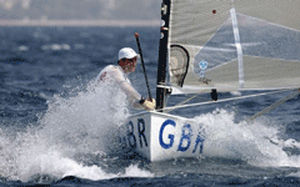 Barco de vela ligera individual - olympic Finn - Wilke & Co - de regata / FINN / cat boat
