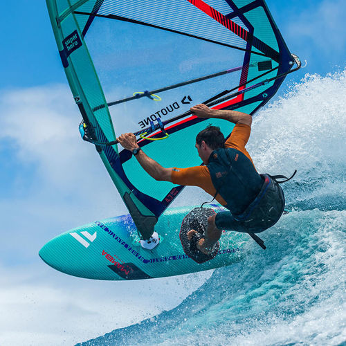 Tabla de windsurf de wave - MAMBA TE - Fanatic - de freestyle / tri fin / de carbono