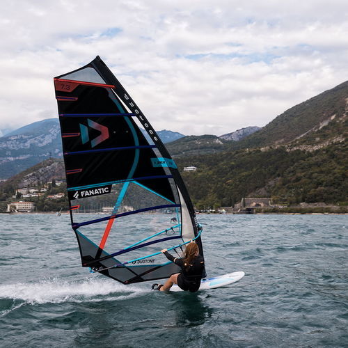 Tabla de windsurf de freeride - Blast HRS - Fanatic - rápida / de velocidad / nivel intermedio