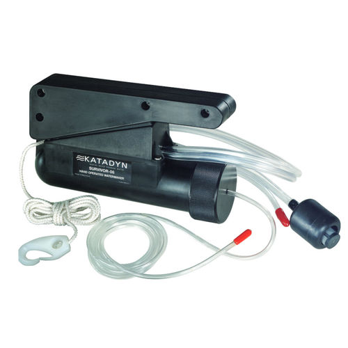 Desalinizador para barco - Survivor 06 - Spectra - de ósmosis inversa / compacto / manual