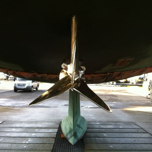 Hélice para velero - Gori Propeller - plegable / línea de eje / 3 palas