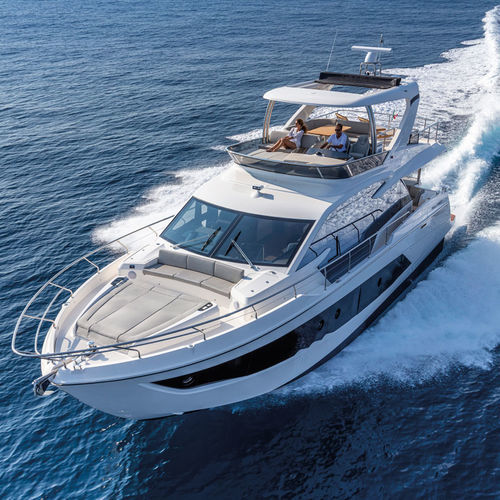 Yate a motor de crucero - 62 FLY - Absolute Yachts - con fly / IPS / con 4 camarotes