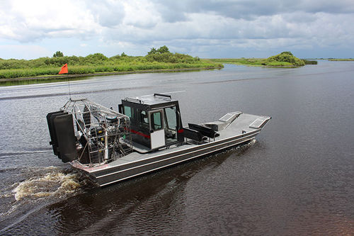 Hidrodeslizador de uso personal - 2015 - (22' X 9') - Diamond Back Airboats