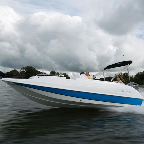 Deck-boat fueraborda - SS 202 OB - Hurricane - de wakeboard / 12 personas máx. / con solárium