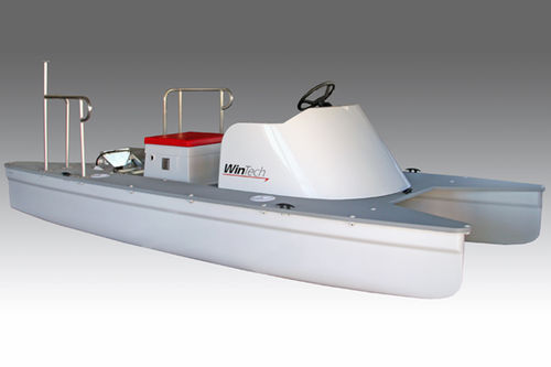 Barco open catamarán - 16′ LAUNCH - Wintech Racing - fueraborda / con consola central / de regata