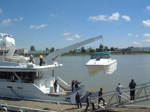 Pescante para yate - EZ-EX - Nautical Structures - hidráulico / telescópico / pivotante