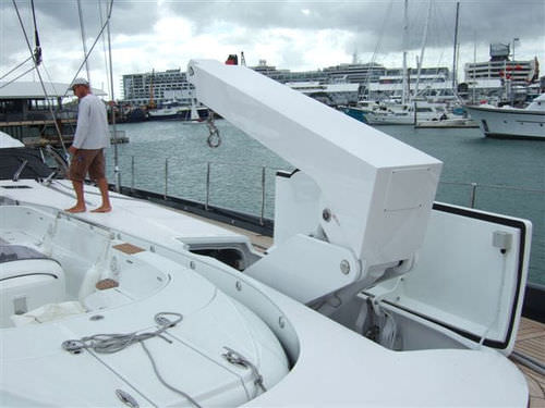 Pescante para yate - EZ-FC - Nautical Structures - hidráulico / pivotante / plegable