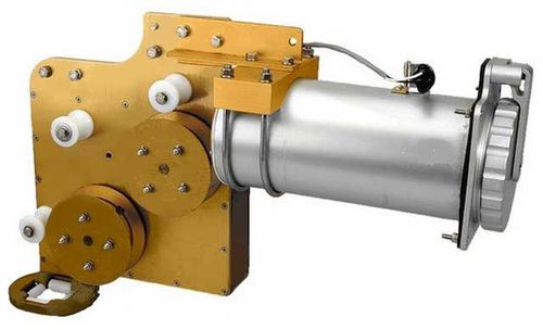 Enrollacables fijo - CM-8 - GLENDINNING PRODUCTS - motorizado / para barco / para yate