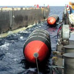 Defensa para puerto - Pneumatic fenders - Trelleborg Marine and Infrastructure - de muelle / cilíndrica / hinchable