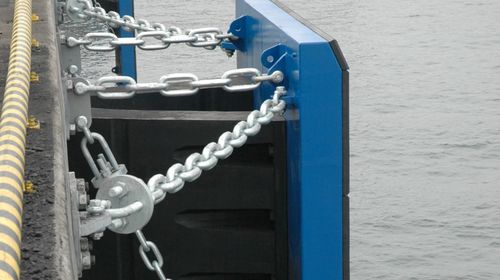 Sistema de anclaje a pantalán - Trelleborg Marine and Infrastructure