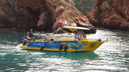Barco profesional embarcación de apoyo al buceo - 850 - MOGGARO ALUMINIUM YACHTS - intraborda / fueraborda / diésel