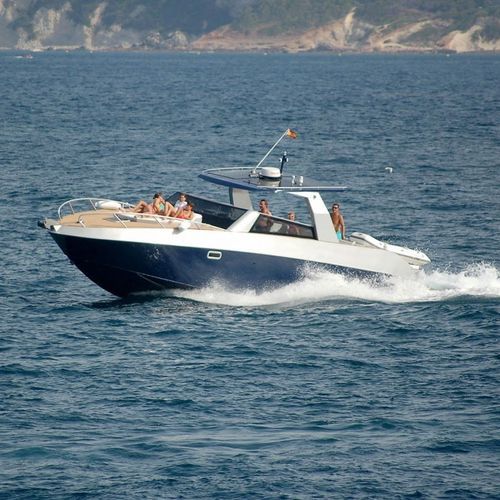 Barco open intraborda - 1200-M - MOGGARO ALUMINIUM YACHTS - bimotor / de crucero / con camarote