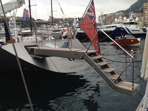 Pasarela para yate - SEAWALK SWS3 - Hydromar Marine Equipment bv - telescópica / pivotante / abatible