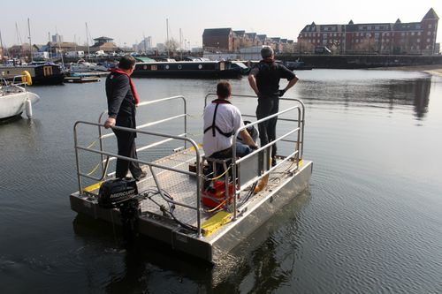 Barco profesional gabarra de trabajo - Water Witch Self Propelled Pontoons - Water Witch Workboats - fueraborda / de aluminio / transportable