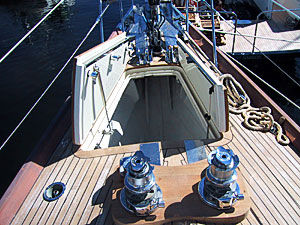 Escotilla para barco - 3500 Series - Freeman Marine Equipment - cuadrada / abrible / a ras