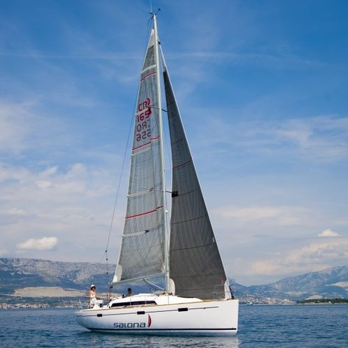 Velero de regata y crucero - S35 - Salona yachts - con 2 camarotes / con doble rueda de timón