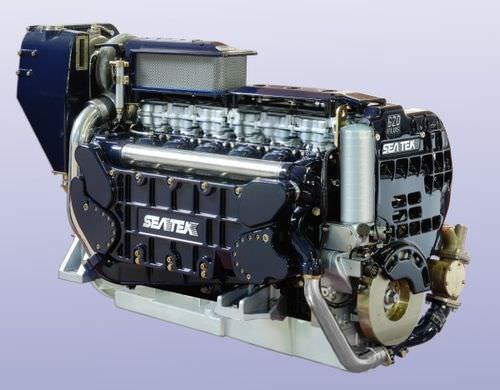 Motor intraborda - 620 PLUS - 620 HP @ 2600 RPM - SEATEK - diésel / para embarcación de recreo / para barco profesional