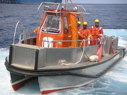 Barco profesional embarcación de servicio offshore - ALN 056 ‘Erha LHB’ - Alnmaritec - catamarán / hidrojet intraborda / de aluminio
