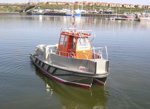 Barco profesional embarcación de servicio offshore - ALN 047 ‘Pocagema’ - Alnmaritec - catamarán / hidrojet intraborda / de aluminio