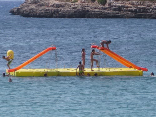 Plataforma flotante - ISLAS - AVENTURAS AQUATICAS - LA NORIA - para centro de ocio / modular