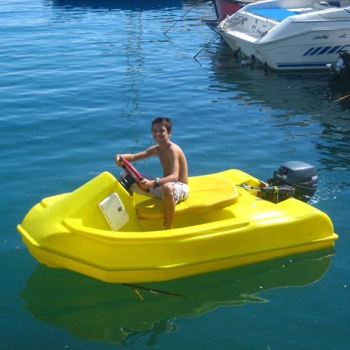 Bote fueraborda - MINIMOTO - AVENTURAS AQUATICAS - LA NORIA