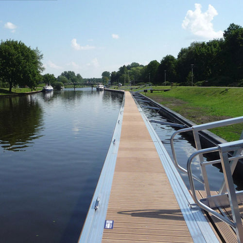 Pantalán flotante - EUROPE, RUSSIA - Metalu Industries International - de amarre / para puerto deportivo / de aluminio
