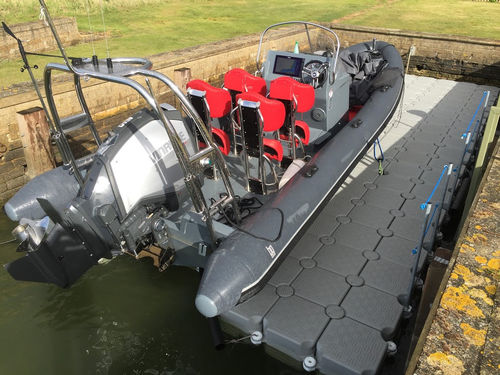 Pantalán flotante - DRIVE ON DOCKS - VersaDock - modular / para amarre en seco / para puerto deportivo