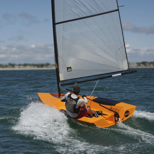 Barco de vela ligera individual - Benji 380 R2 - Gehull centreboards - skiff / de regata / de recreo
