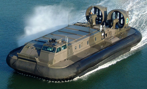 Aerodeslizador - 8100 TD - Griffon Hoverwork