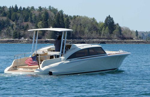 Embarcación auxiliar para yates intraborda - 12.0 AFT HELM LIMOUSINE - Hodgdon Yachts - monomotor / open / con camarote