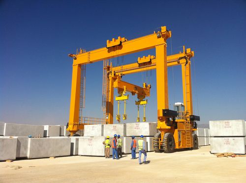Grúa portuaria - RTG - ASCOM - de pórtico
