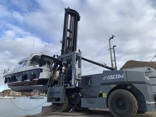 Carretilla elevadora para barco - 2.7 - ASCOM