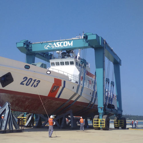 Travel lift controlado a distancia - BHT 460 - ASCOM - con dirección en todas las ruedas / para cargas pesadas