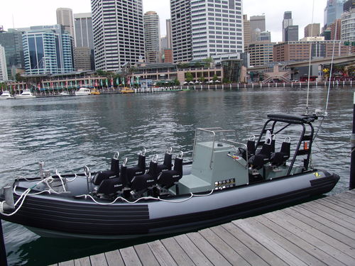 Barco profesional intraborda - ZH 749 IO - Zodiac Milpro International - embarcación neumática semirrígida