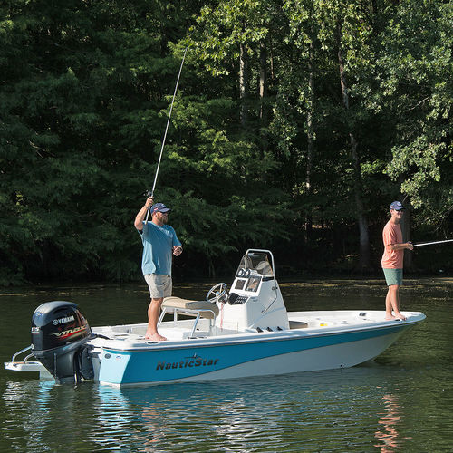 Bay boat fueraborda - 195  - Nautic Star Boats - con consola central / open / de pesca deportiva