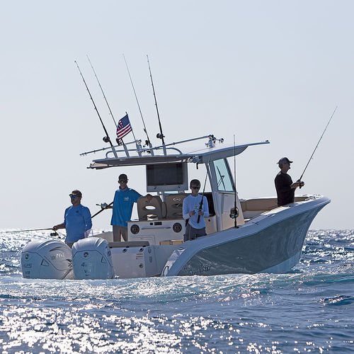 Barco cabinado fueraborda - 32 XS - Nautic Star Boats - bimotor / open / con consola central