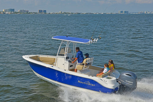 Barco open fueraborda - 2102 LEGACY - Nautic Star Boats - con consola central / de pesca deportiva / de fibra de vidrio