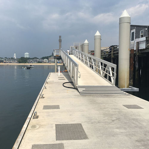 Pasarela para pantalán - SF MARINA - flotante / de acero galvanizado / a medida