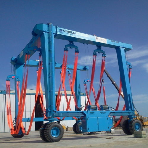 Travel lift controlado a distancia - MBH 260 - CIMOLAI TECHNOLOGY SPA - con dirección en todas las ruedas